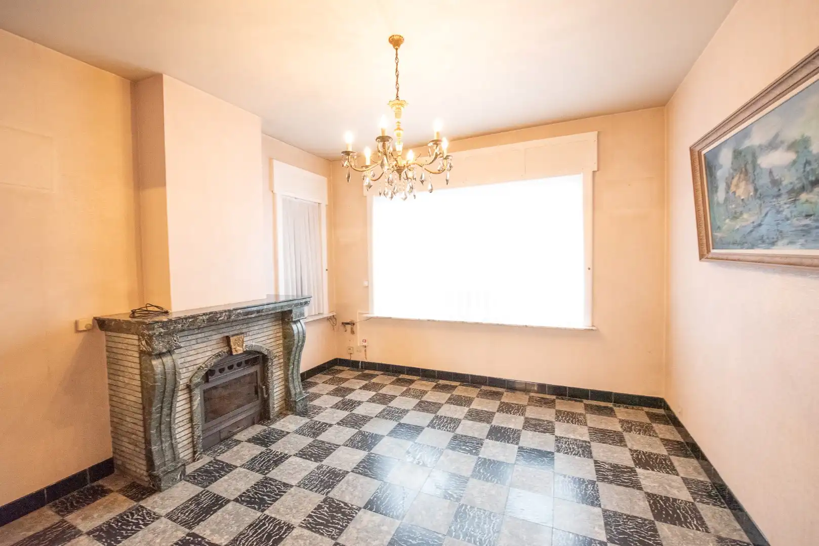 Te koop in Waregem – Halfopen bebouwing met renovatiepotentieel! foto 4