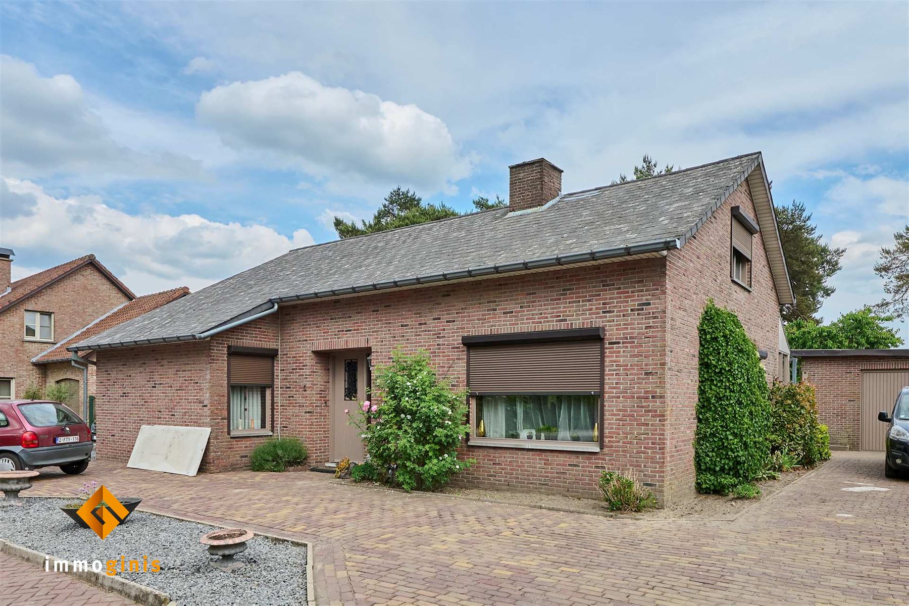 Hoofdfoto van de publicatie: Verrassend ruime, op te frissen woning met 3 slaapkamers op perceel van 6a57ca.