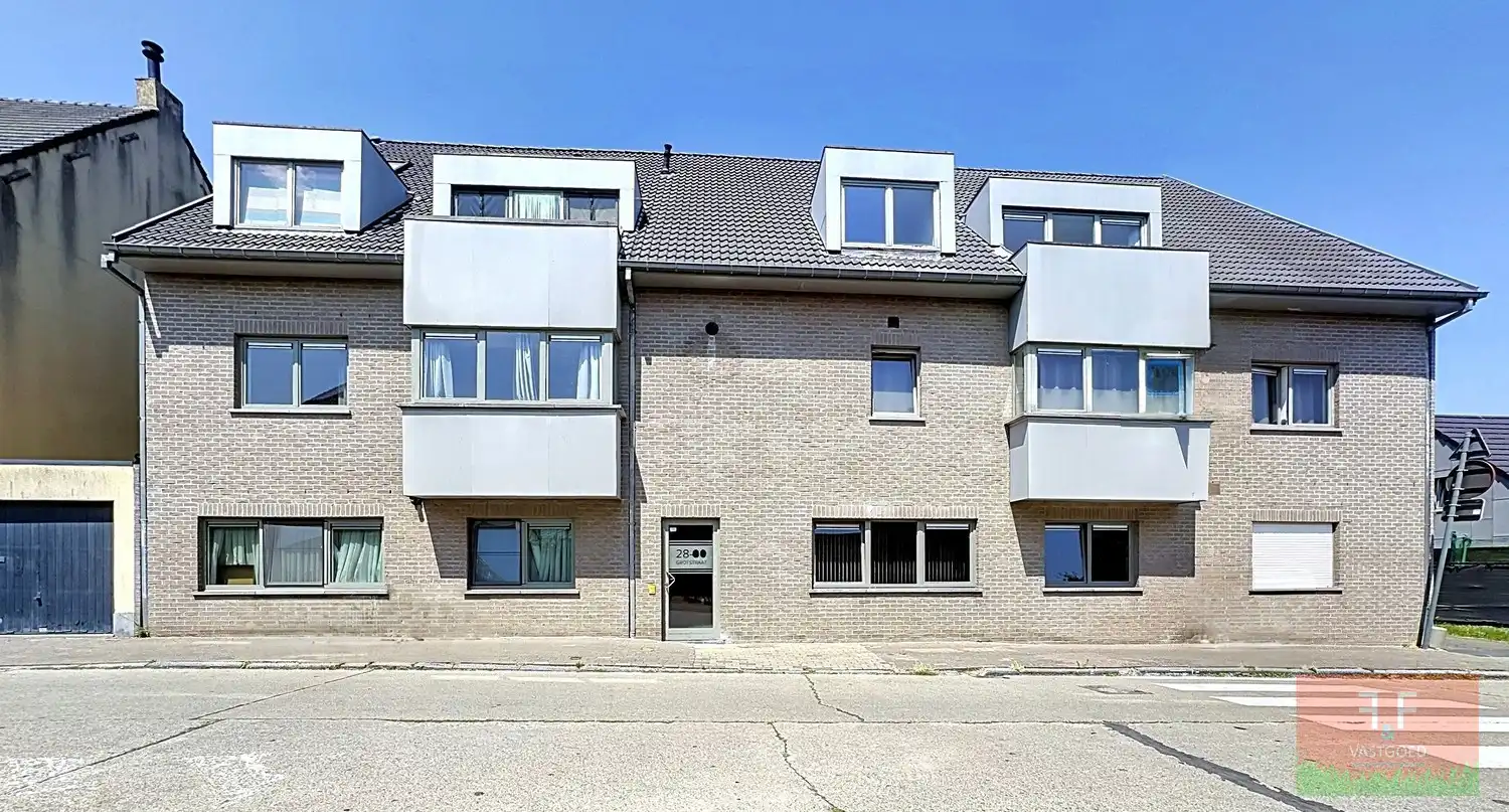 Instapklaar gelijkvloers appartement met parkeerplaats te Grotenberge foto {{pictureIndex}}