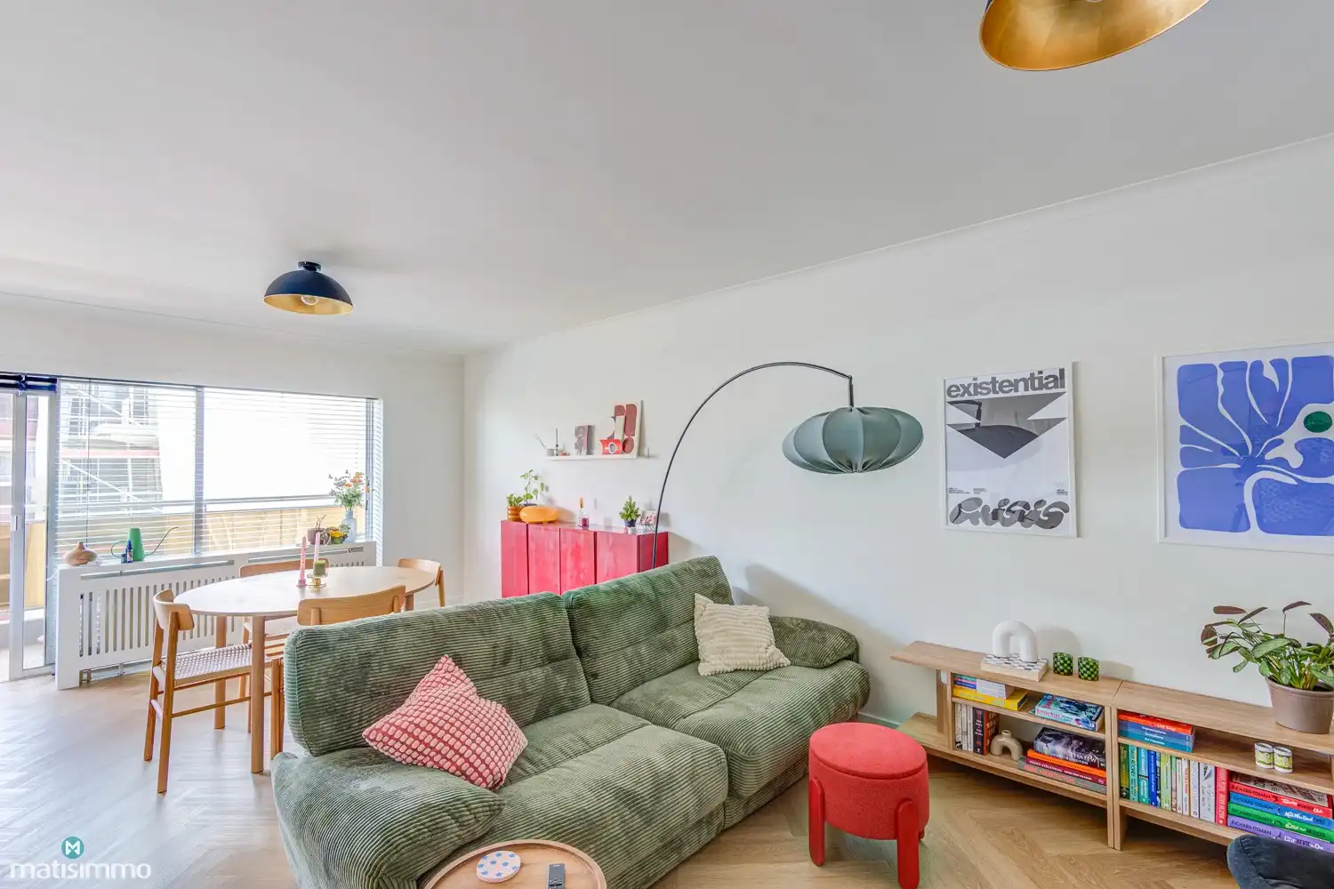 RECENT GERENOVEERD APPARTEMENT MET 2 SLAAPKAMERS, 2 TERRASSEN EN ZICHT OP HET GROEN IN DE KATARINAWIJK (OPTIONEEL: RUIME GARAGEBOX IN DE KELDERVERDIEPING) foto 5