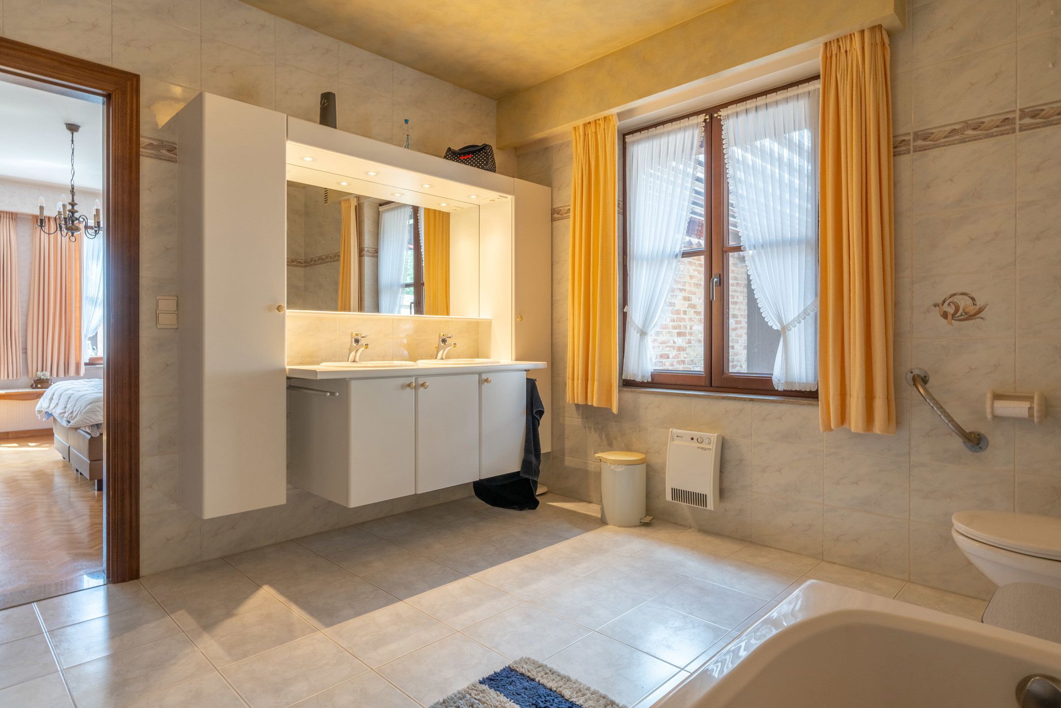 Ruime gezinswoning met 3 slaapkamers nabij centrum Beerse foto 17