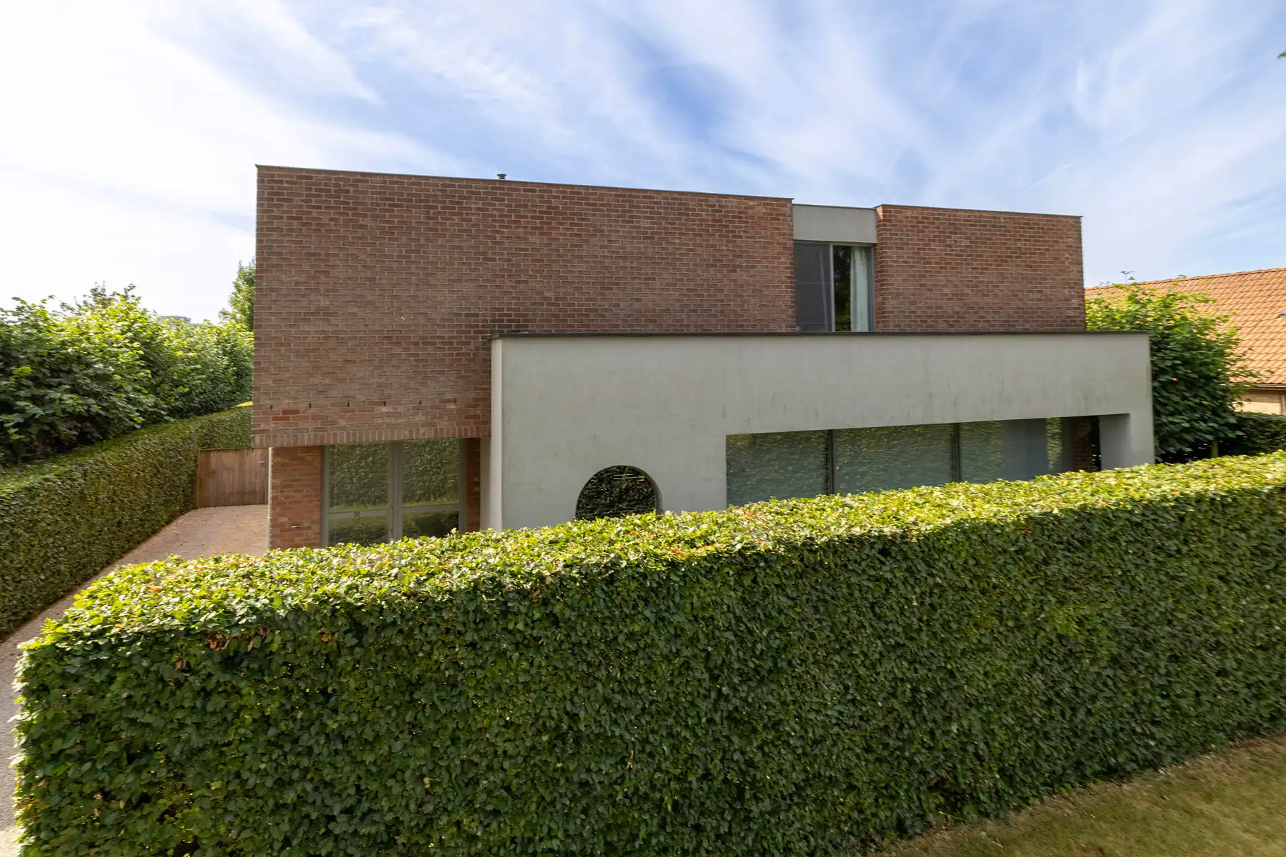 Moderne villa met zwembad op 1.282m² foto 42
