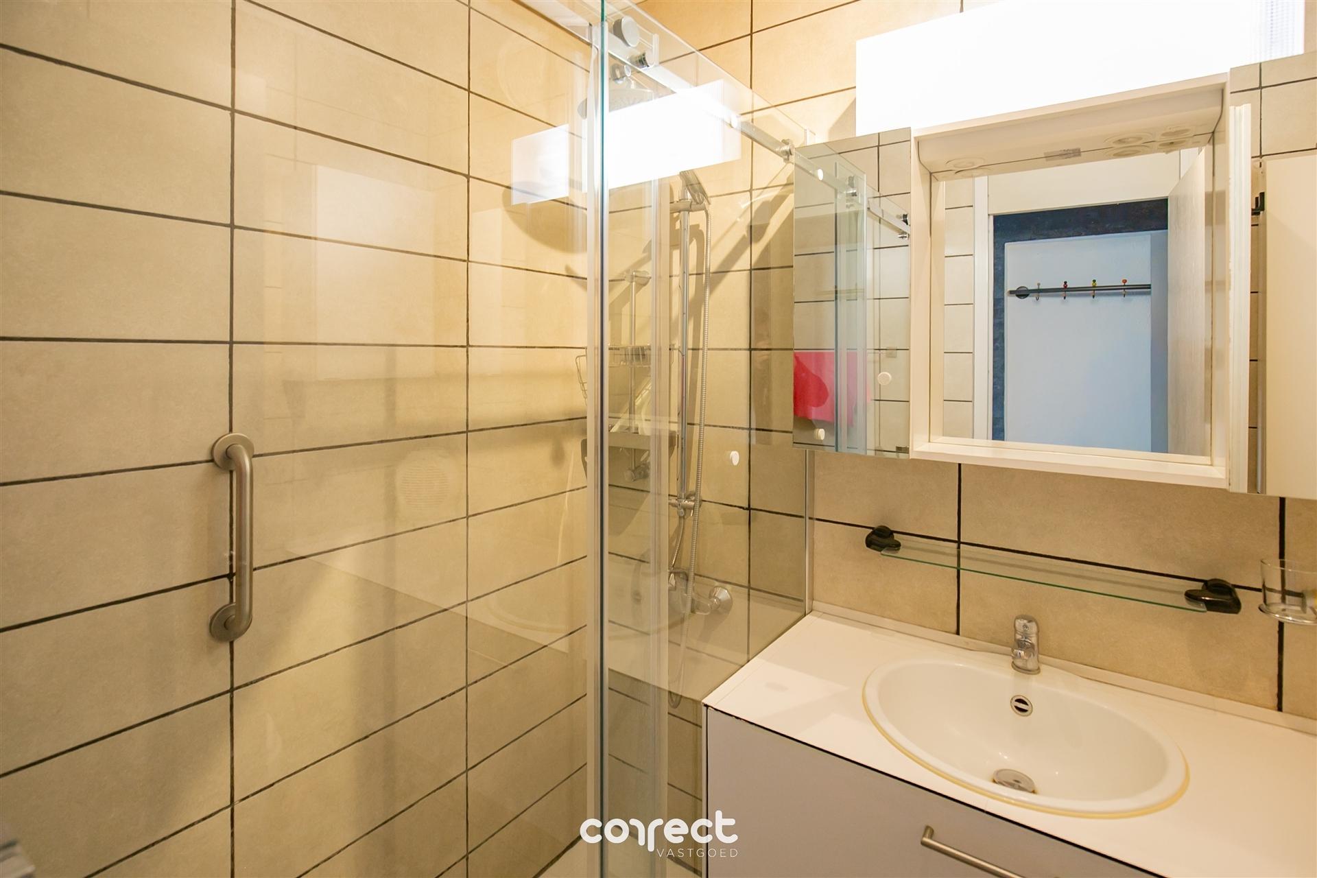 Gemeubeld tweeslaapkamer app. met 2 ruime terrassen in Park Atlantis.  foto 6