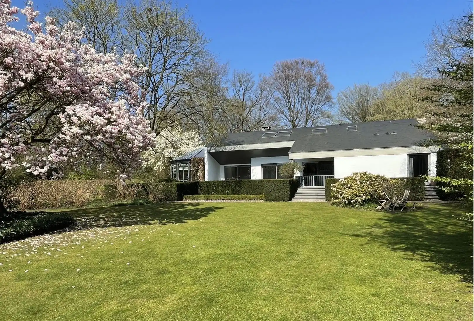 Tijdloze villa op goed bereikbare locatie in Bokrijk foto 2