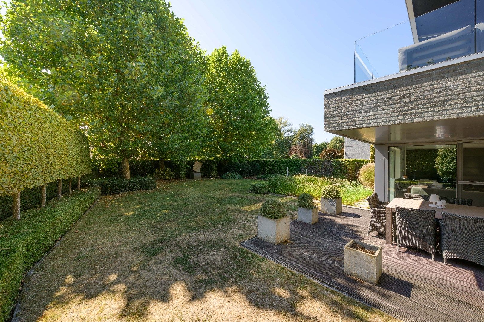 Exclusieve villa met luxueuze afwerking en vergezicht op velden te Zwevezele foto 21