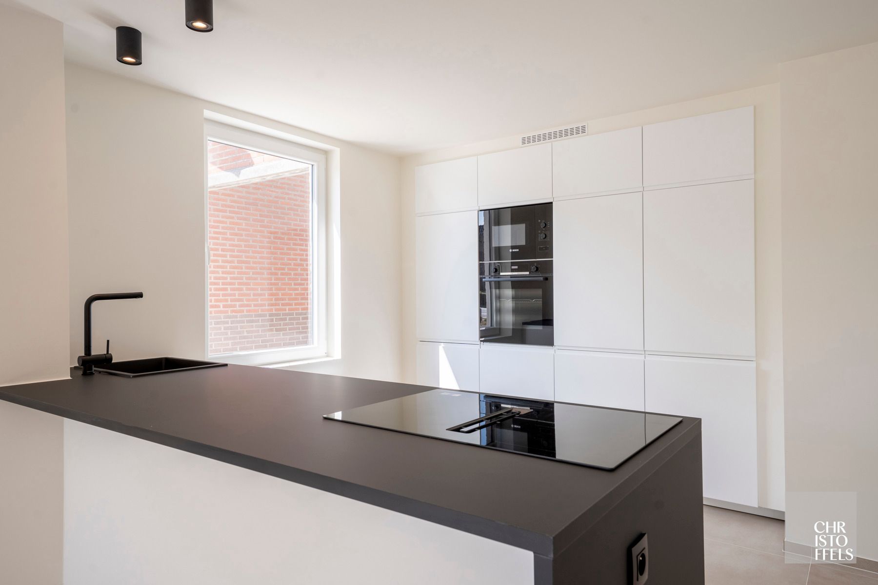 Gerenoveerde gezinswoning met tuin, op 5 min van Maastricht! foto 10