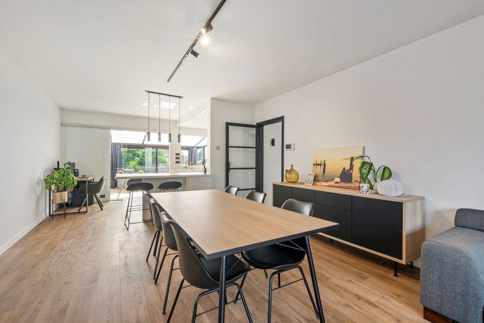 ENERGIEZUINIGE WONING MET 2 SLPKS (3 MOGELIJK), DUBBELE GARAGE EN TUIN foto 6