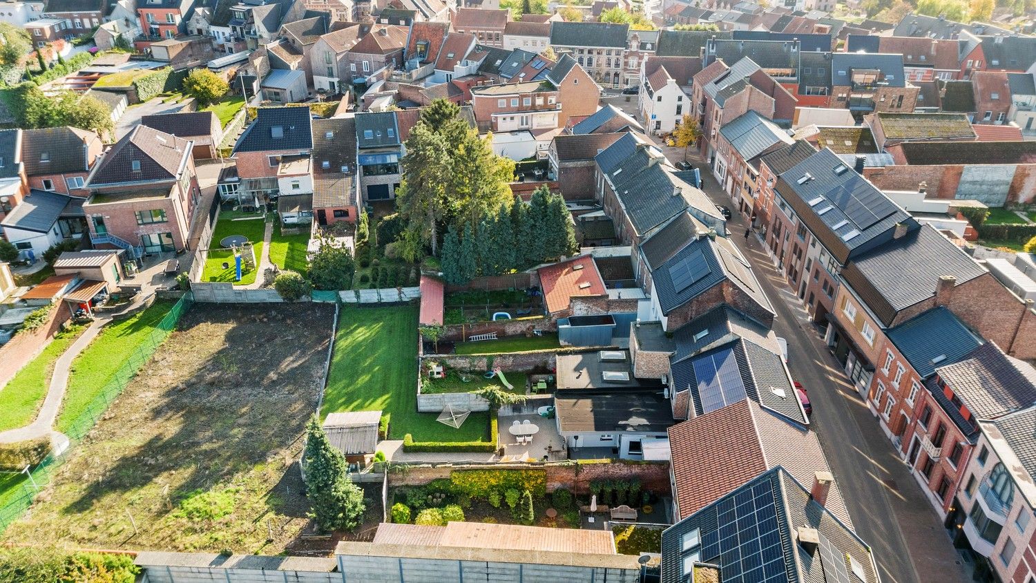 Instapklare woning met 3 slaapkamers, garage en grote tuin in het centrum van Borgloon foto 28