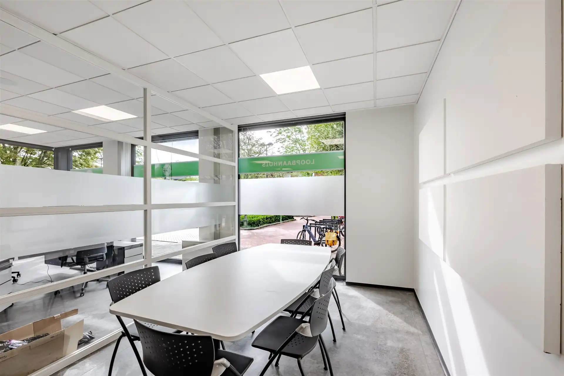 Ruime kantoorruimte op een centrale locatie in Kontich foto 8