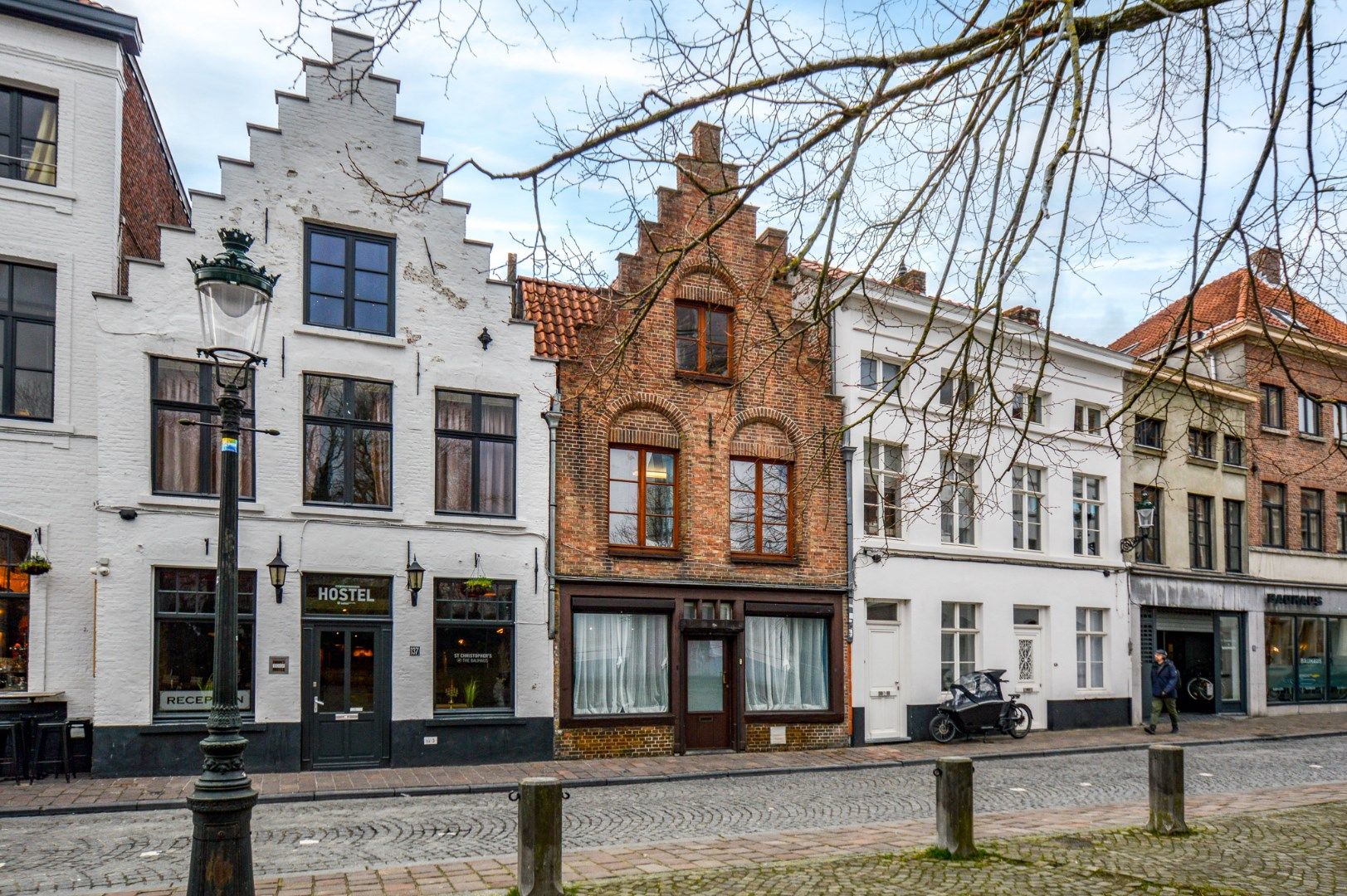 Instapklare woning met 3 slaapkamers op toplocatie in centrum Brugge!  foto {{pictureIndex}}