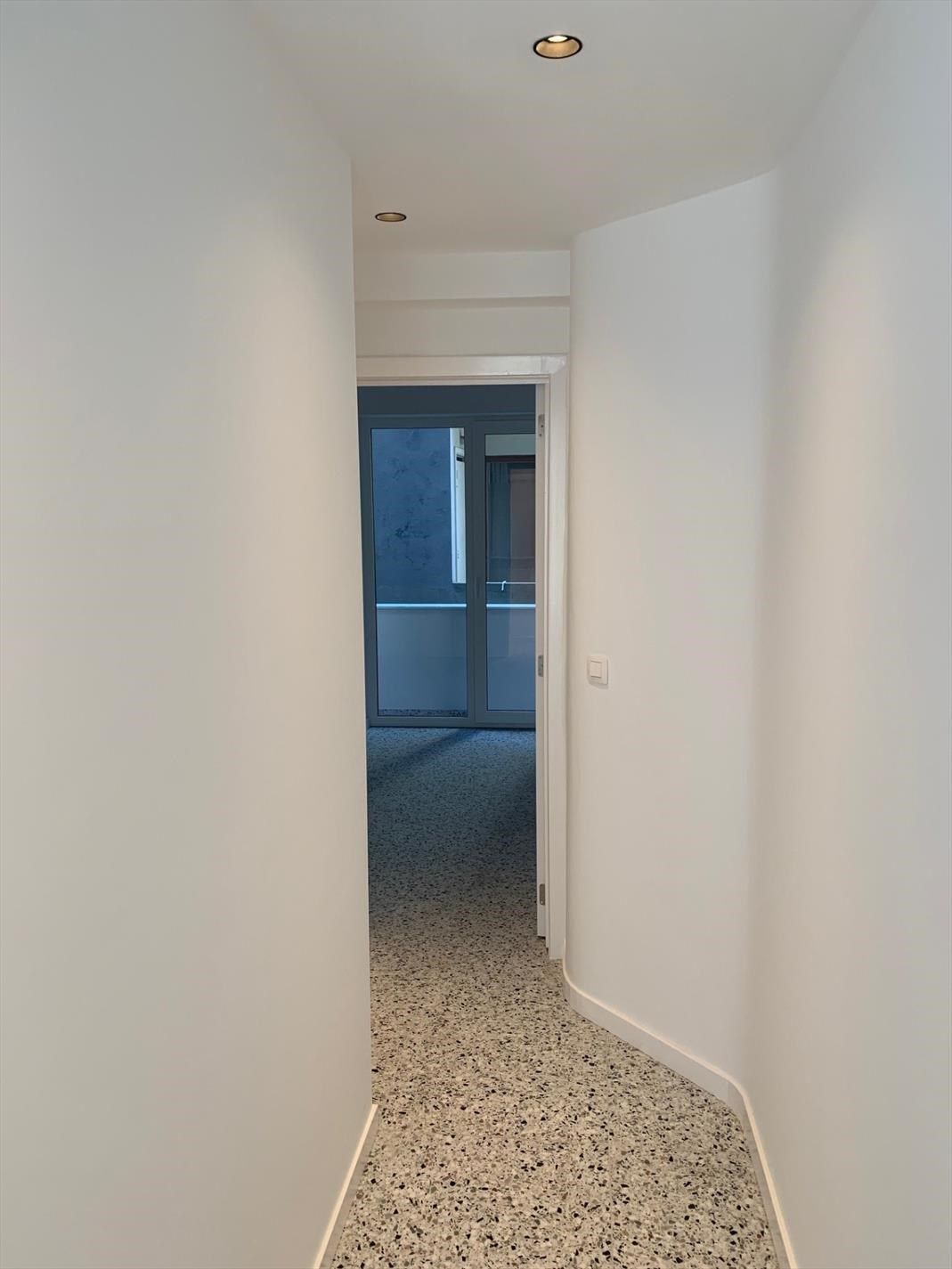 Gerenoveerd éénslaapkamerappartement centrum Oostende foto 7