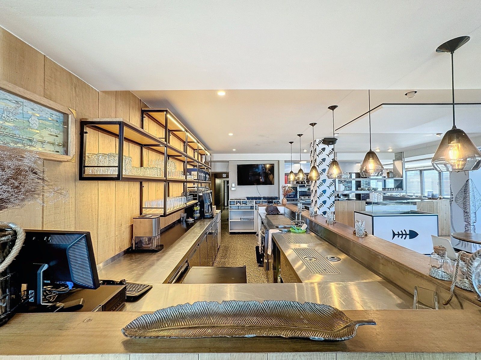 Uniek & exclusief aanbod: instapklaar (zo goed als nieuw) HORECAPAND (restaurant/brasserie), inclusief de VOLLEDIGE inboedel TE HUUR op de zeedijk te Zeebrugge! foto 10