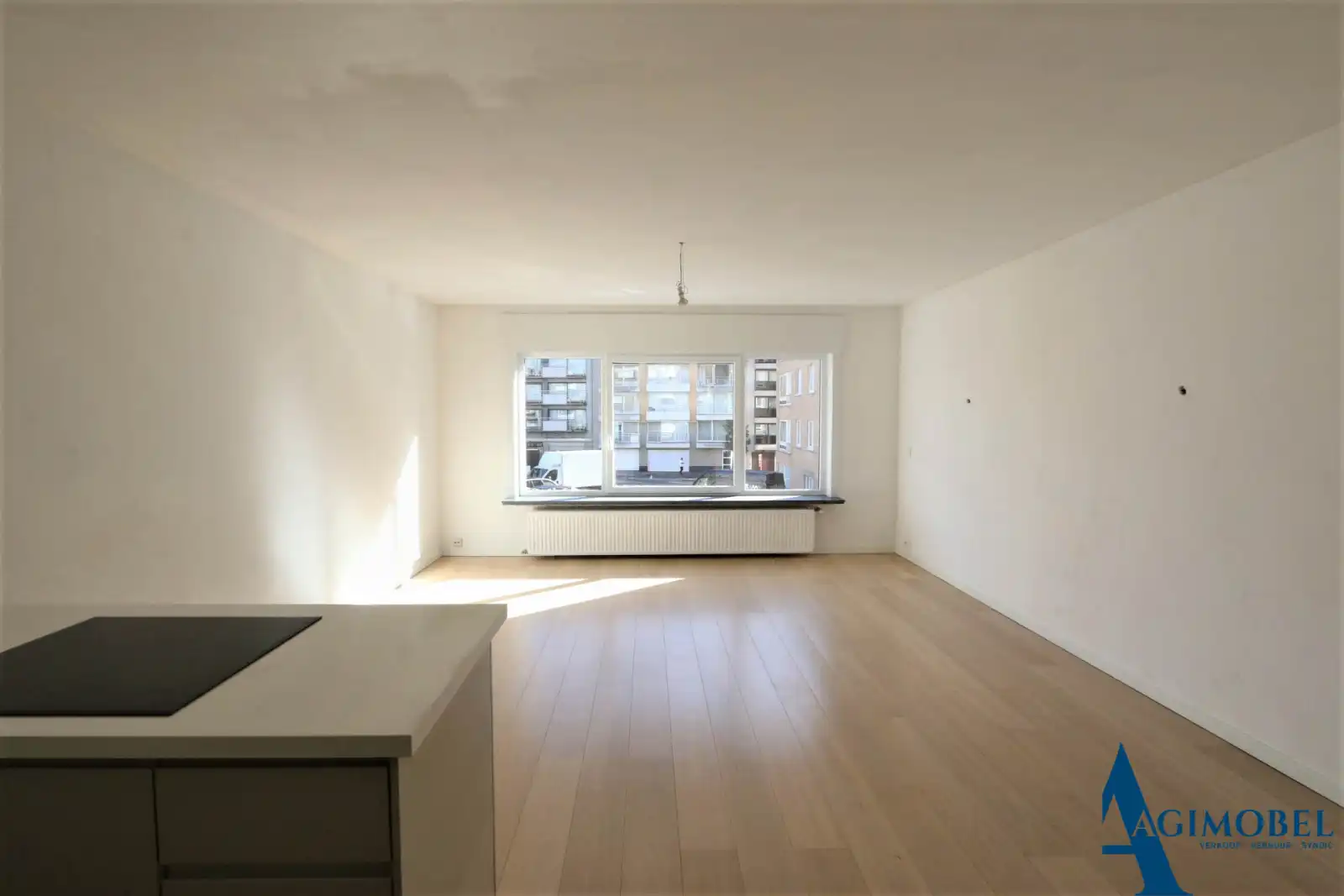 Compact appartement met 1 slaapkamer  nabij de Zeedijk. foto 2