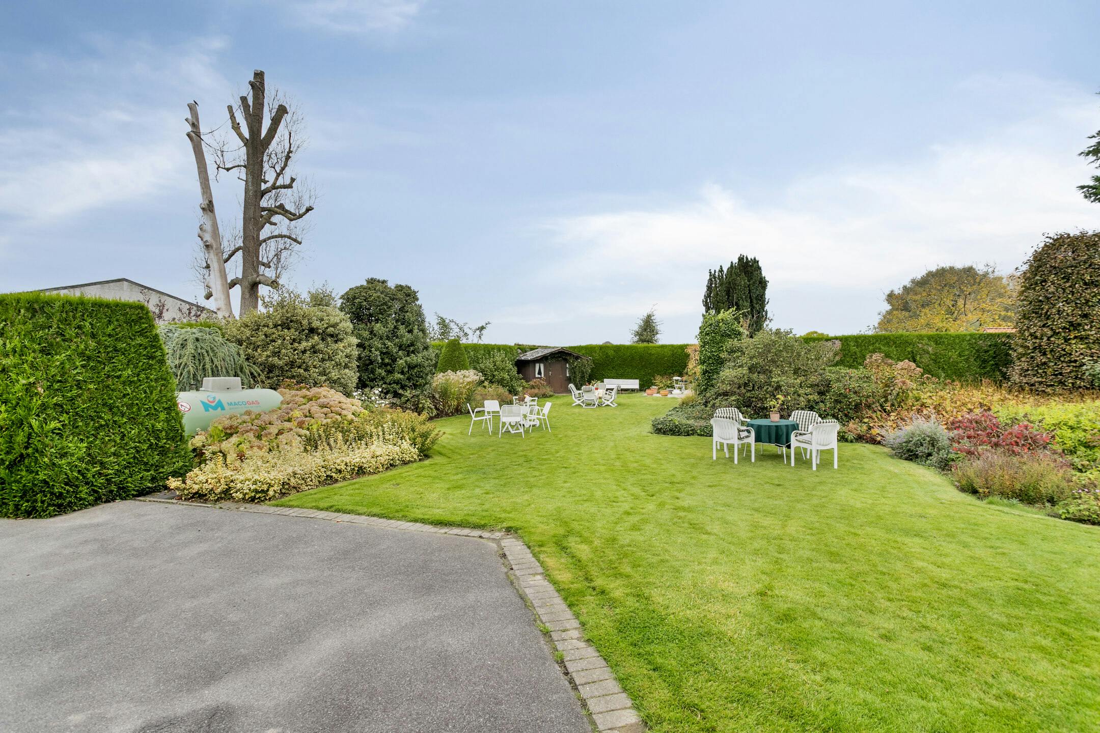 Gelijkvloers huis op ca. 1.417m² te koop in Sint-Baafs-Vijve foto 16