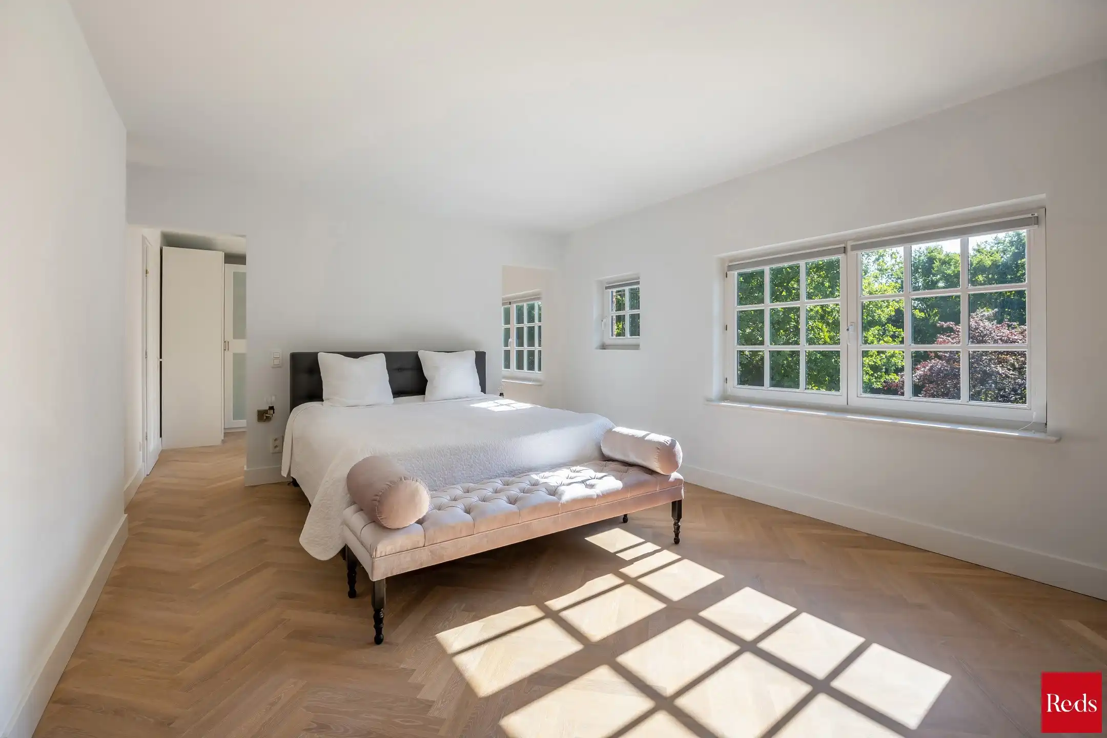 Prestigieuze villa met zwembad op 3.528 m² op toplocatie! foto 10