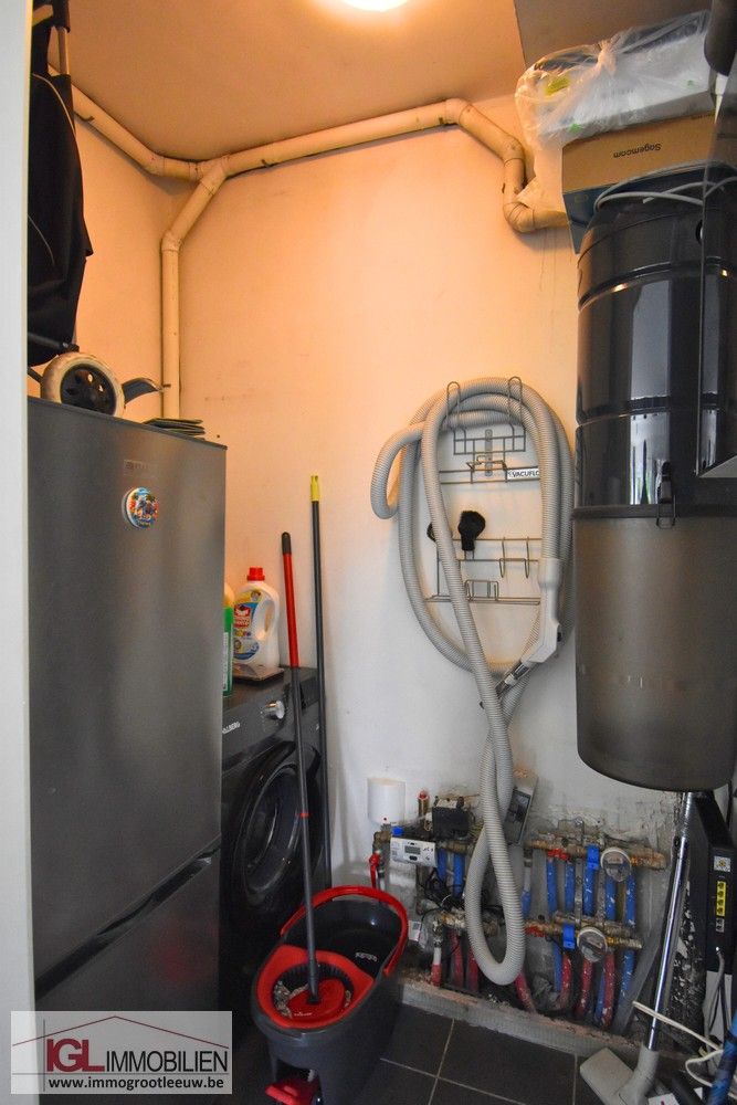 1-slaapkamerappartement te huur in Sint-Pieters-Leeuw foto 8