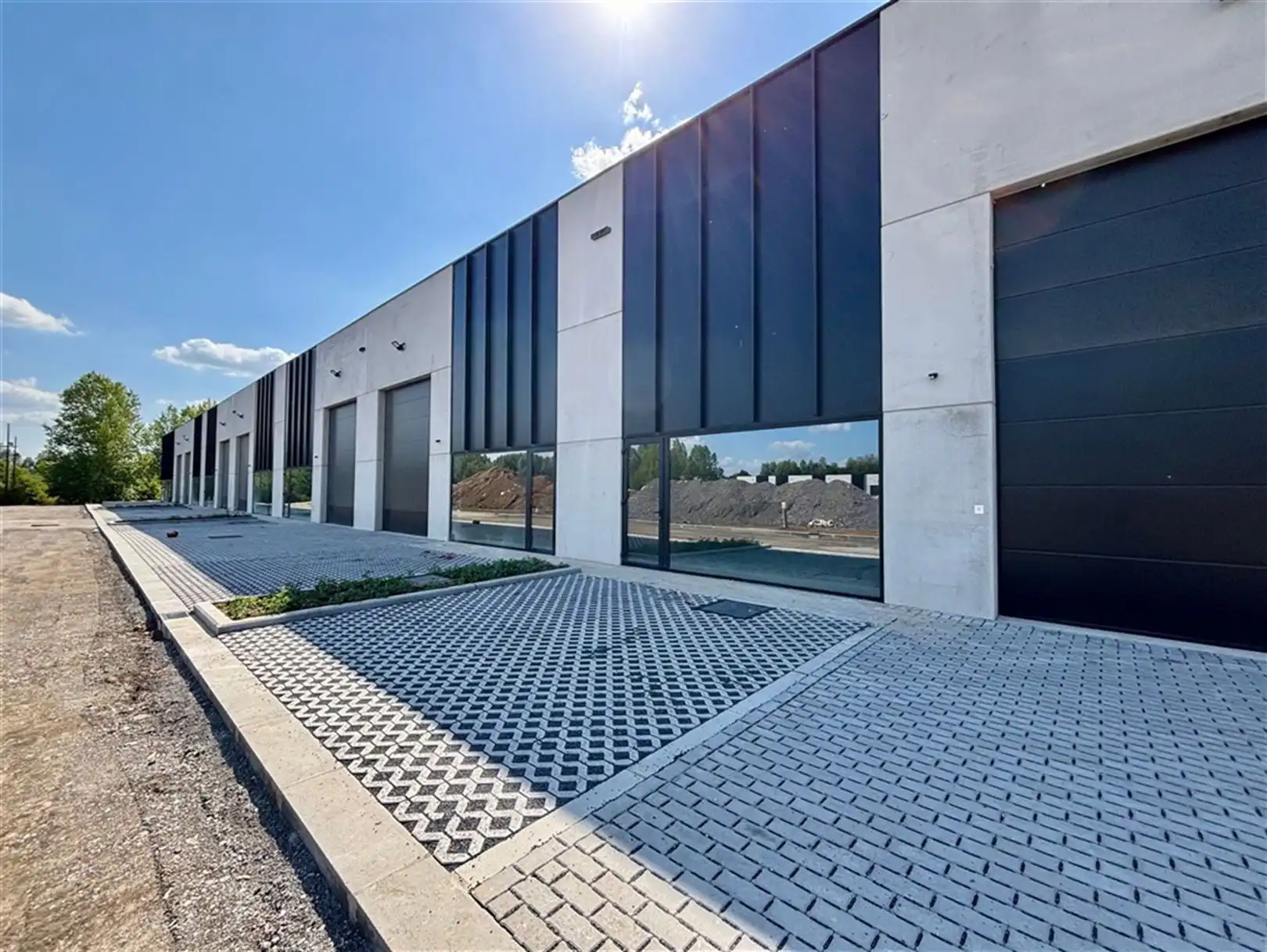 Te koop/te huur Nieuwbouw KMO units te Enghien foto 6