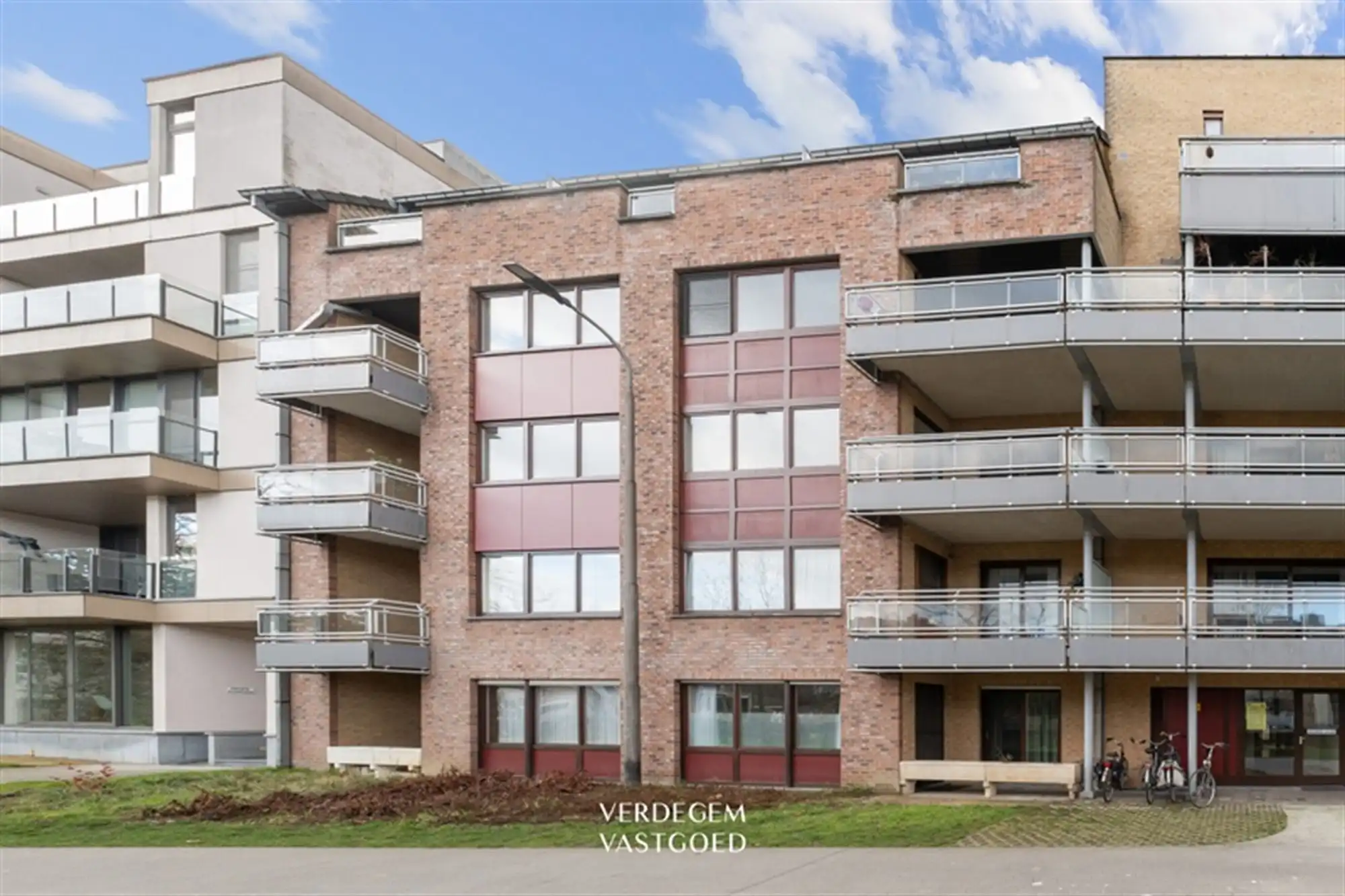 Appartement met 2 slaapkamers, 2 badkamers en 2 terrassen op unieke ligging foto 22