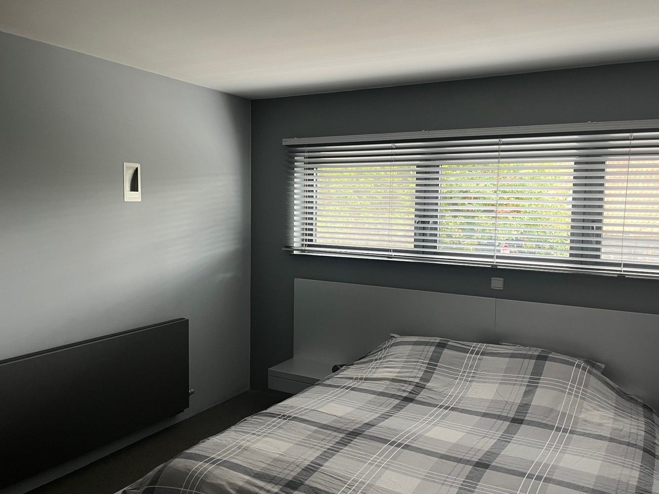 Licht, ruimte en luxe: energiezuinige, recente villa met 5 slk te koop in Maasmechelen! foto 17