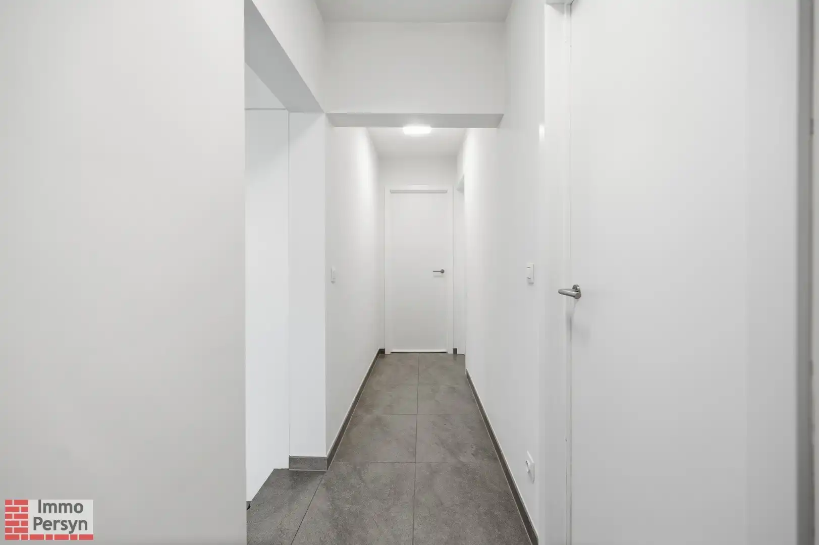 Unieke investeringskans: Handelspand met appartement foto 7