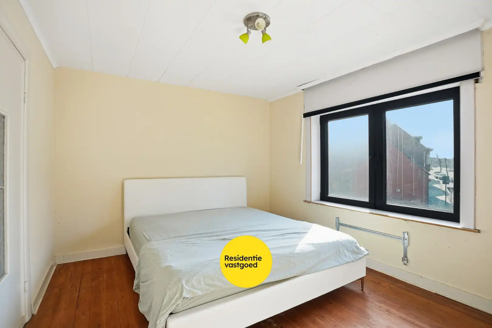 Ruime hoekwoning in het centrum van Eernegem foto 14