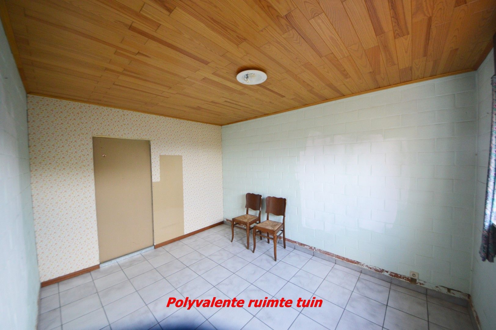 GERENOVEERDE WONING DUBBELE GARAGE EN TUIN foto 14