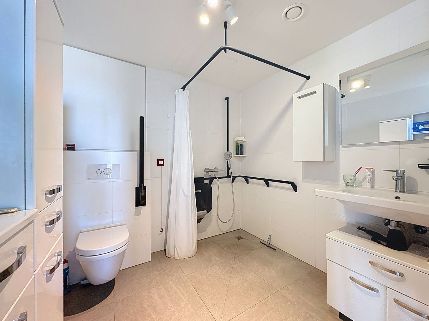 Assistentiewoning te koop te Sint-Idesbald. foto 4