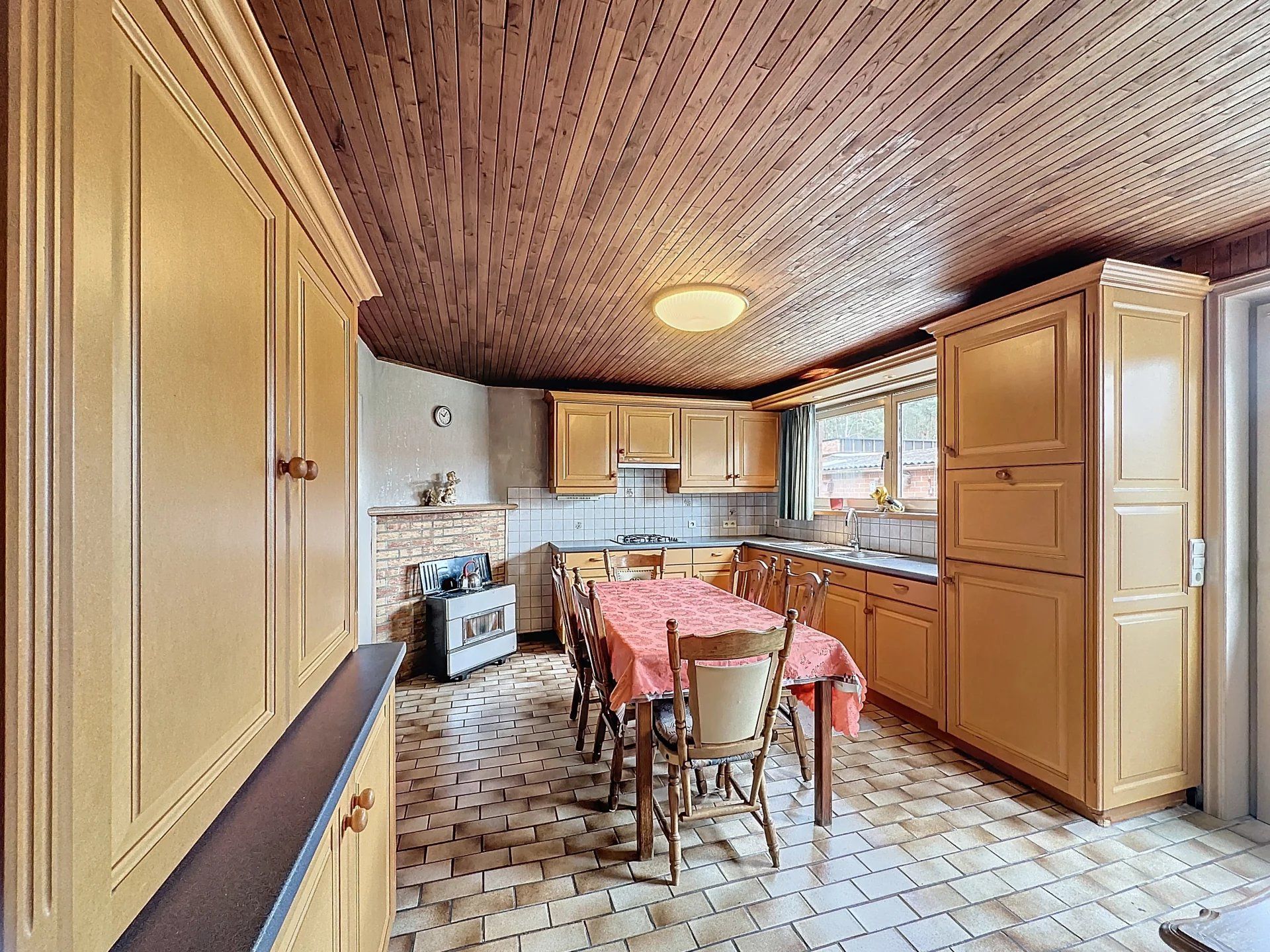 Gezellige te renoveren woning op zeer rustige locatie met zicht op groen. foto 8