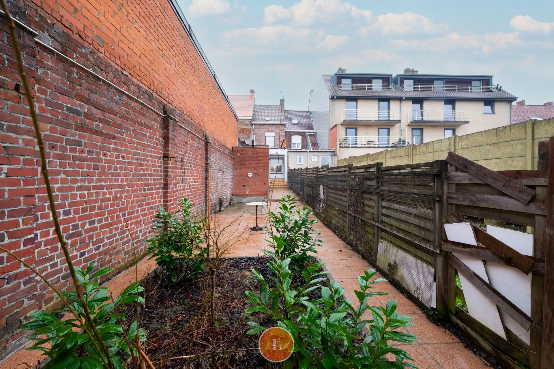 Instapklare stadswoning met 2 slaapkamers, ruime zolder en gezellige stadstuin foto 14