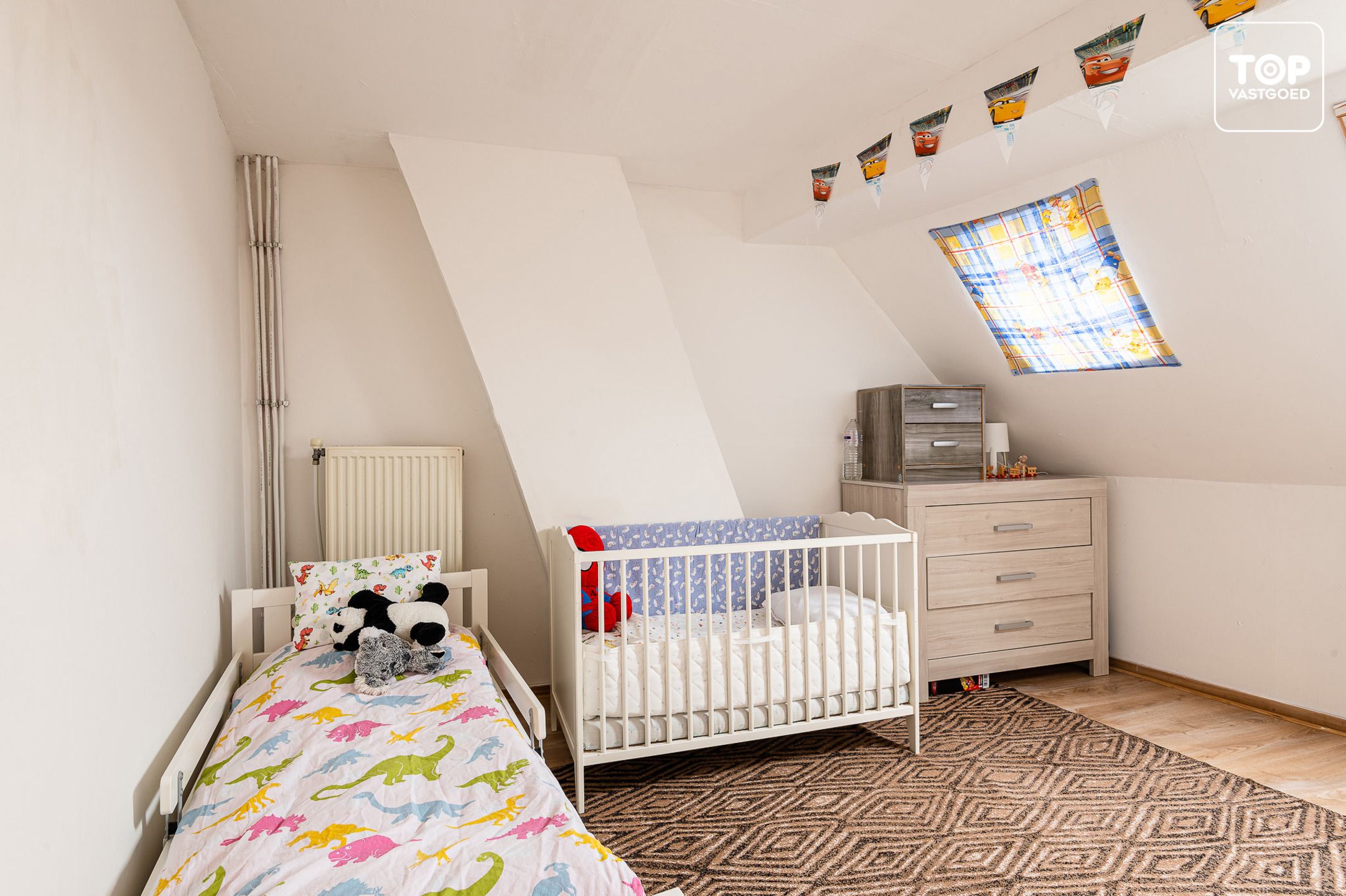 DISCREET Centraal gelegen (opbrengst) eigendom met verhuurd handelsgelijkvloers en 2-slaapkamer woonst foto 19