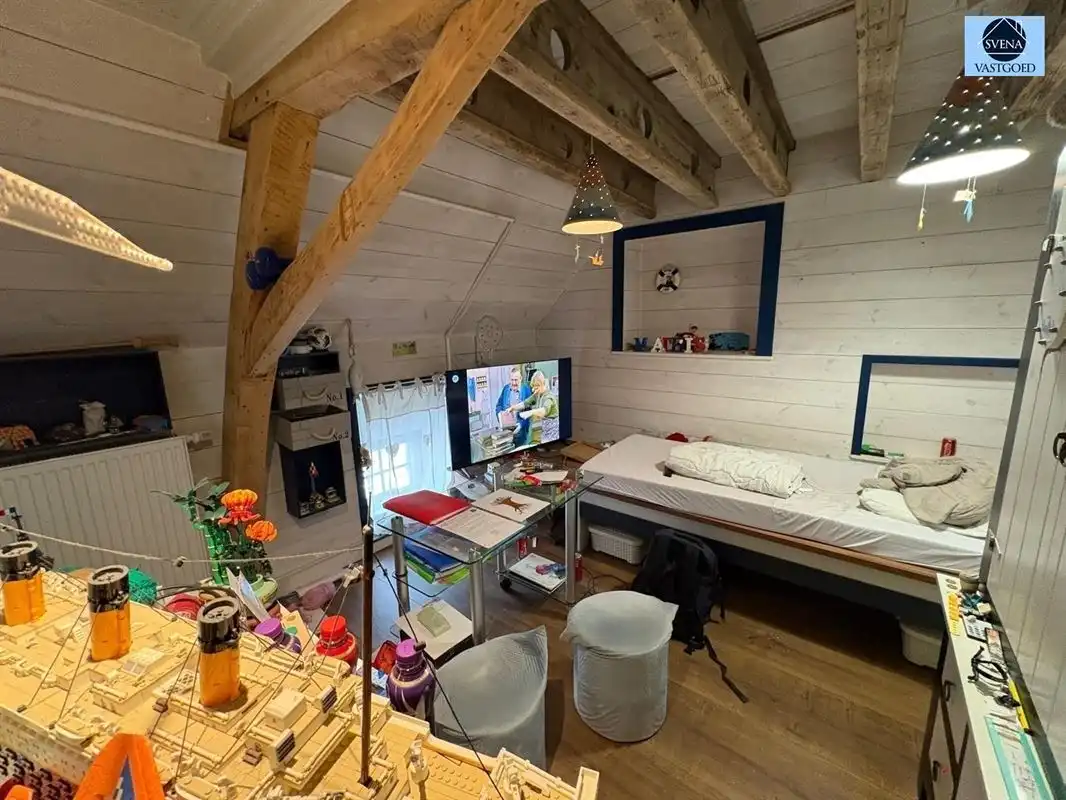 KARAKTERVOLLE WONING MET 5 SLAAPKAMERS foto 14