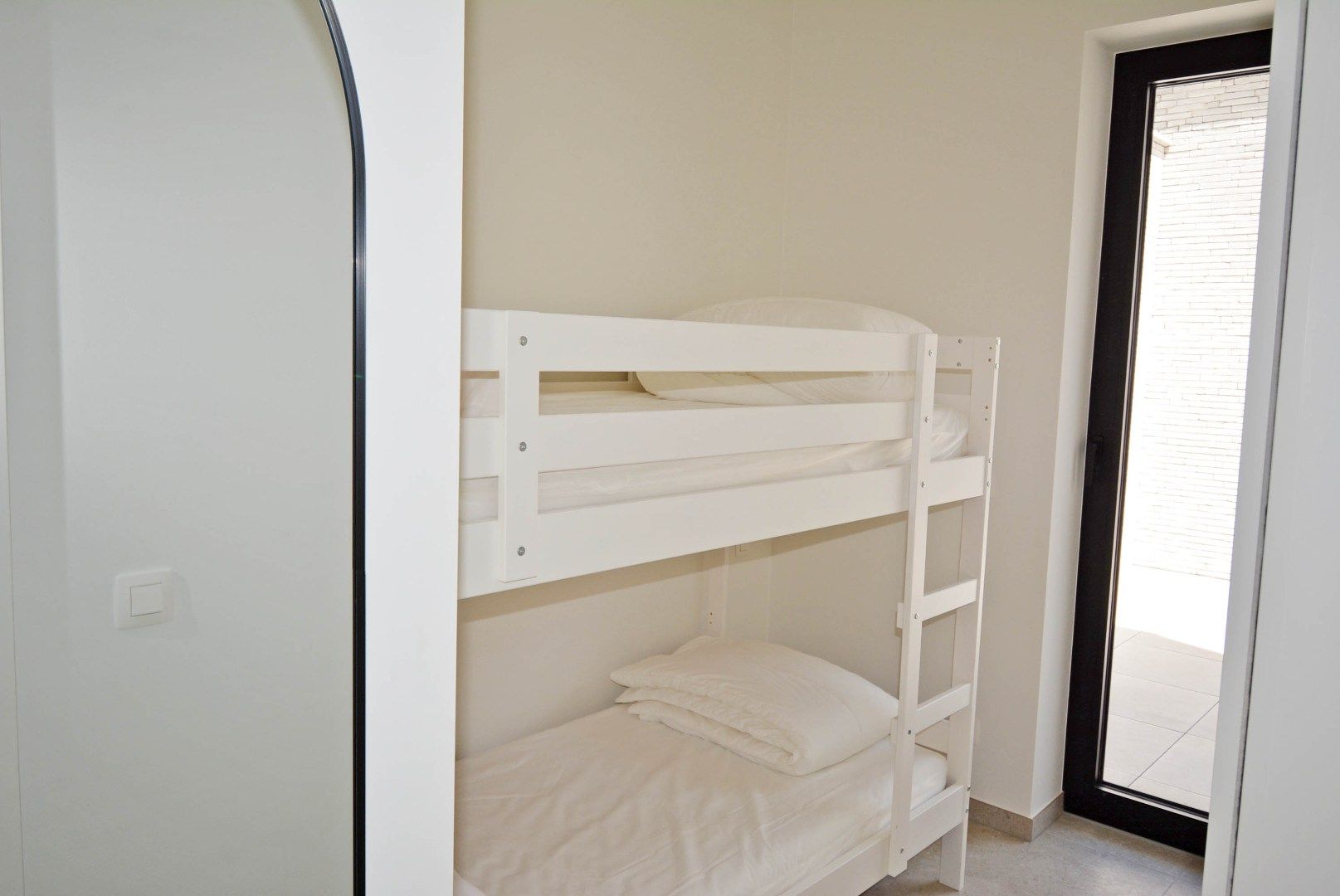 Appartement in het centrum van Knokke met eigen buitenruimte - eerste verhuur! foto 15