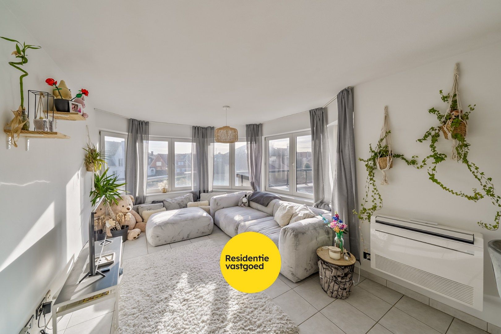 Instapklaar 2-slaapkamerappartement met ruim terras vlakbij het strand te Bredene foto 5