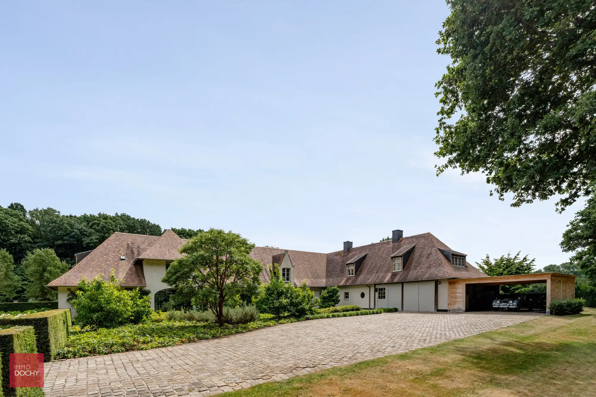 Unieke eigendom in alle rust en privacy op ca. 5,4ha foto 9