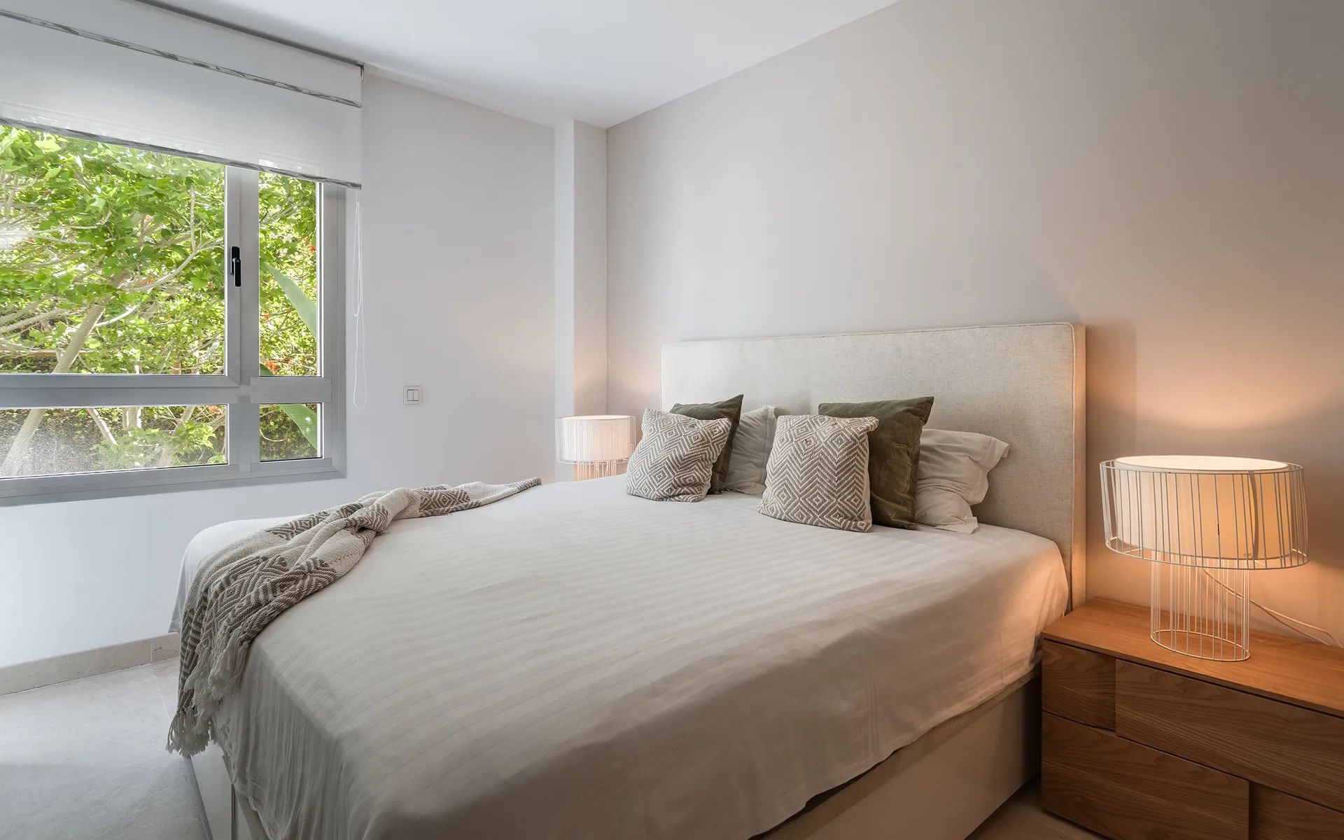 Exclusief wonen met panoramisch uitzicht: luxe appartement in Benahavis foto 9