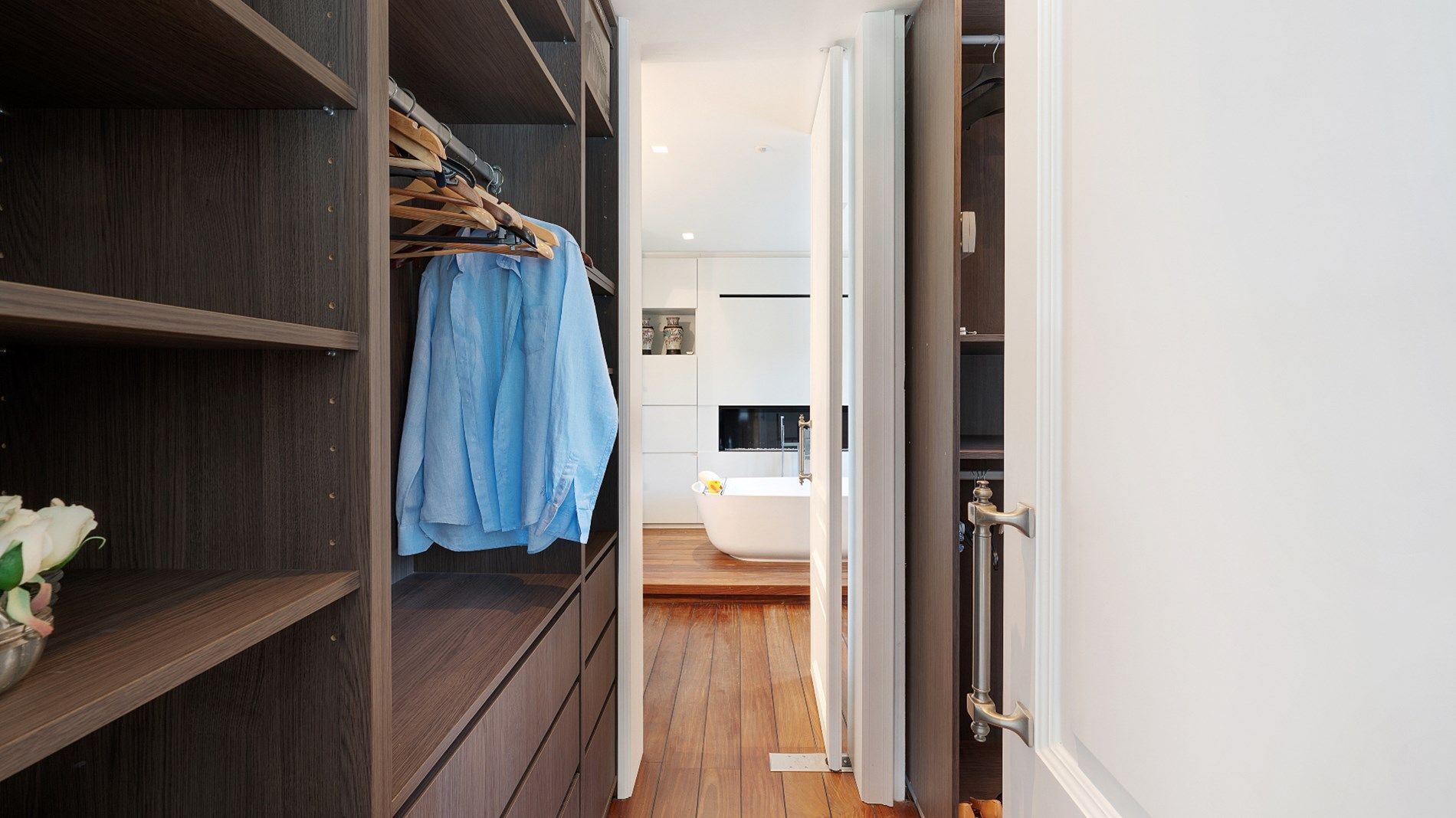 Charmante koppelvilla gelegen op 250 meter van het strand en vlakbij de Kustlaan en het Albertplein te Knokke-Zoute. foto 16