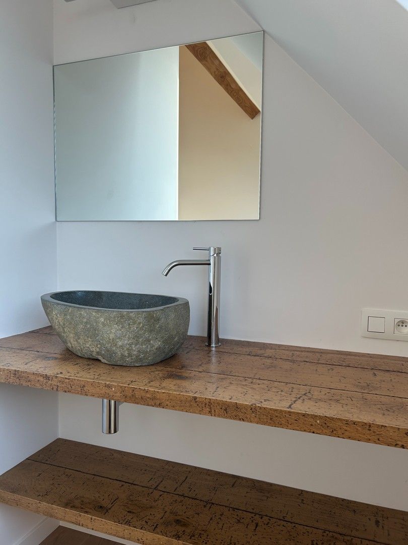 Volledig gerenoveerd duplex-appartement met 3 ruime slaapkamers te centrum Tielt! foto 9