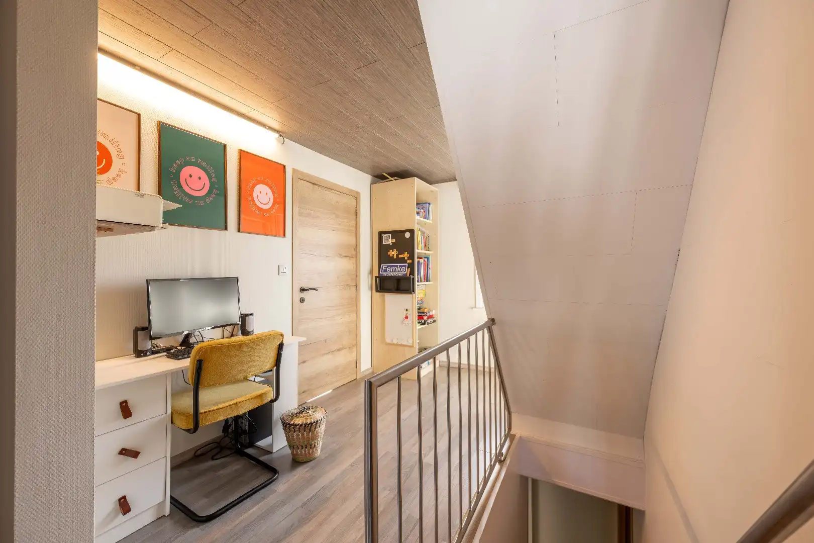 RUIME GEZINSWONING | 4 SLPKS | 2 BADKS | DUBBELE GARAGE & TOEGANG ACHTEROM  foto 10