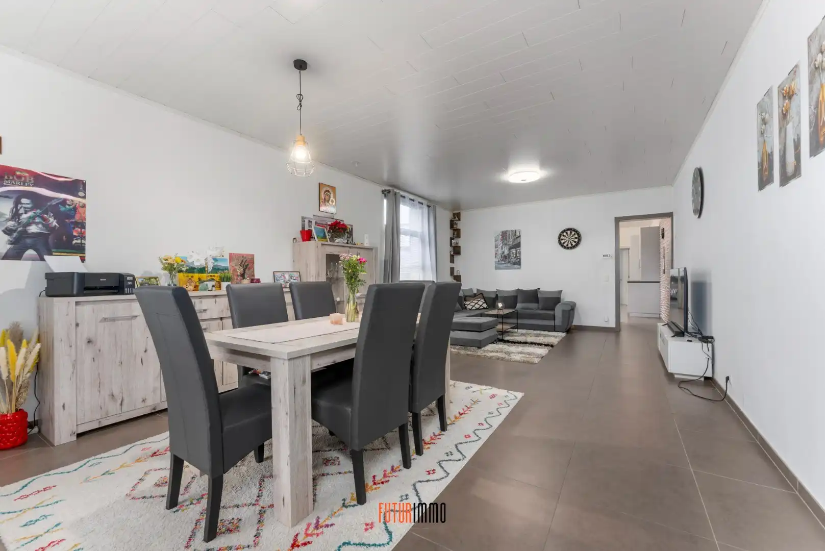 Half open woning met garage foto 6