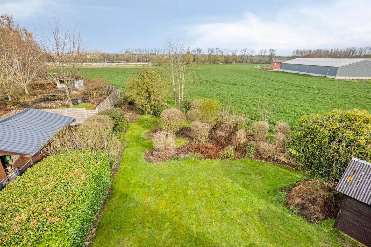 karaktervolle villa met ruime tuin  foto 30