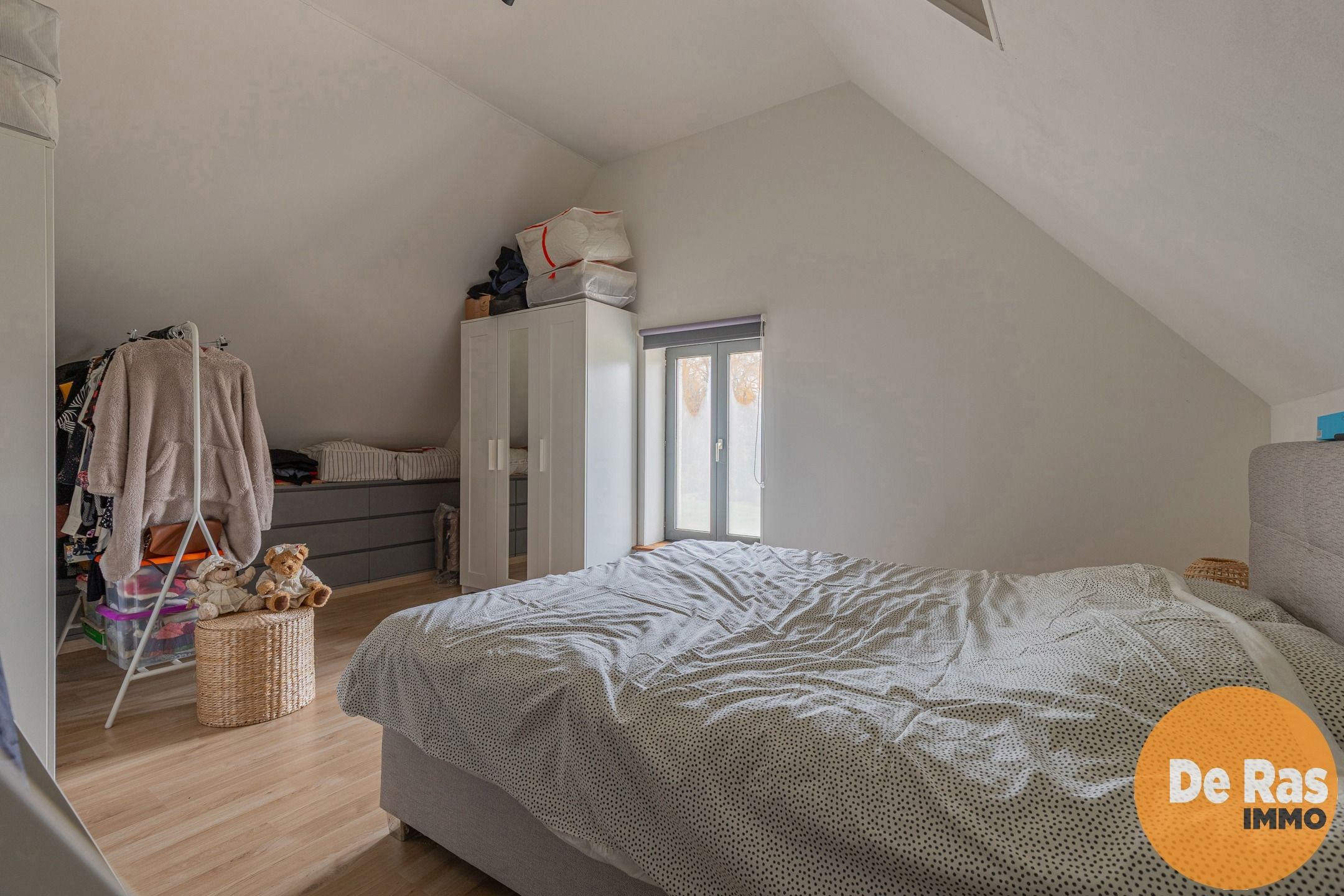 OORDEGEM - Instapklare woning met 2 kamers op leuke locatie foto 17