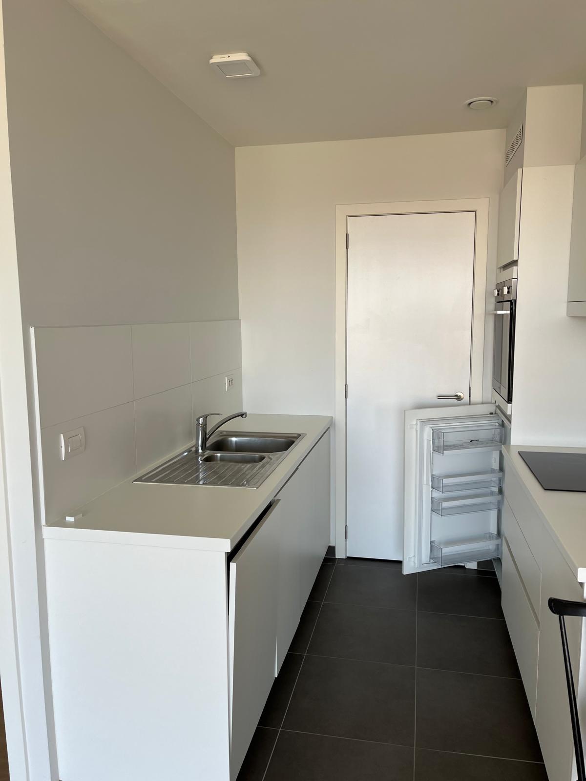 Modern appartement met prachtig uitzicht foto 8