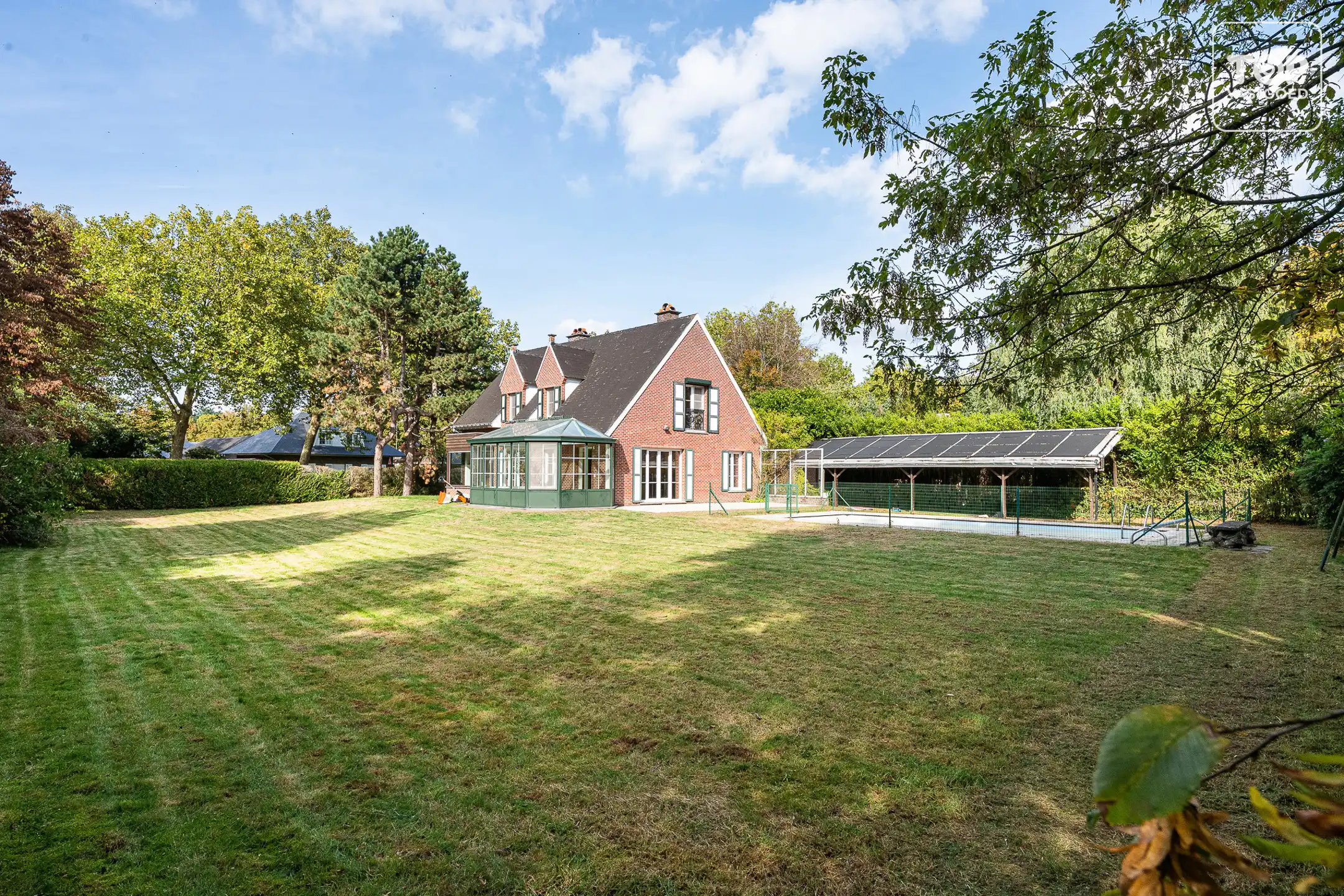 Grond van 905m² op een unieke locatie. foto 3