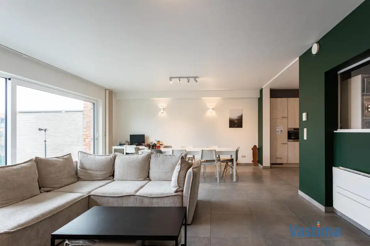 Instapklaar appartement met royaal terras en staanplaats foto 6