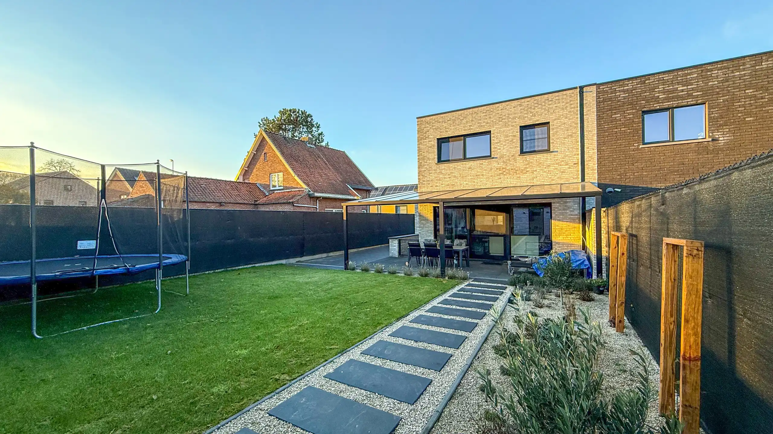 Moderne halfopen bebouwing (3 jaar oud) nabij E313 & E314! foto 58