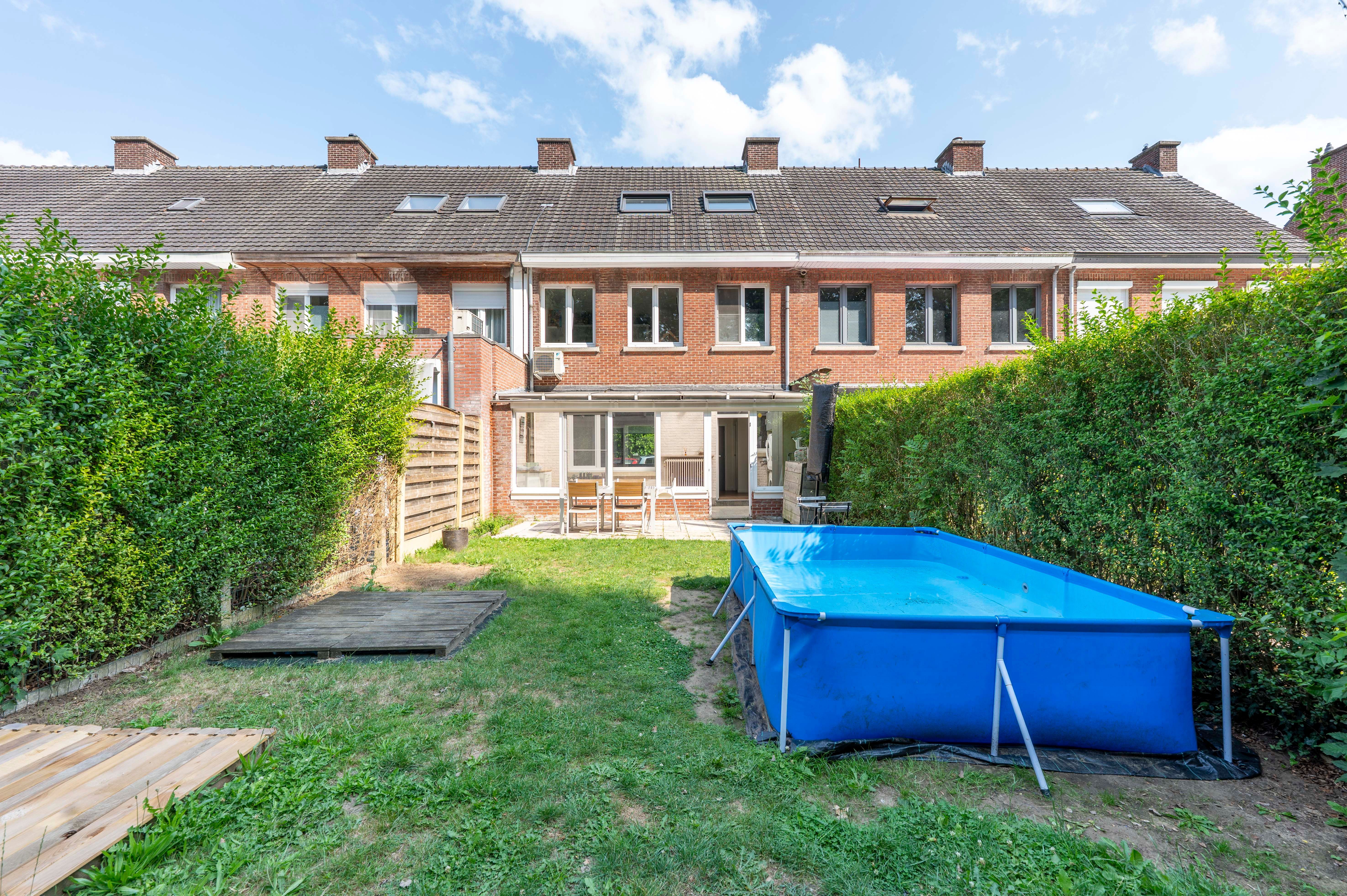 Instapklare gezinswoning met tuin en achteringang op centrale locatie in Ekeren! foto 13