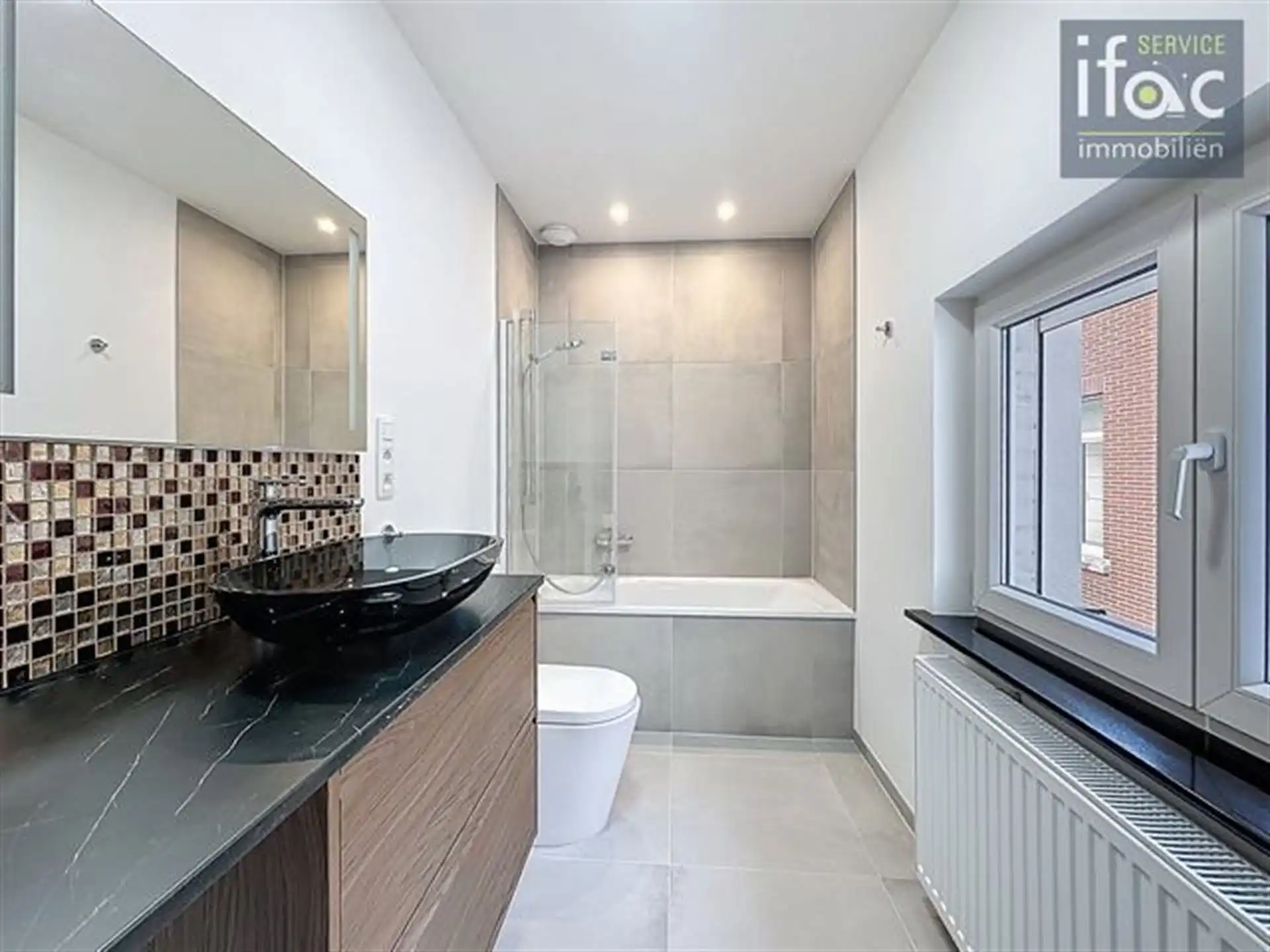Gerenoveerde rijwoning foto 6