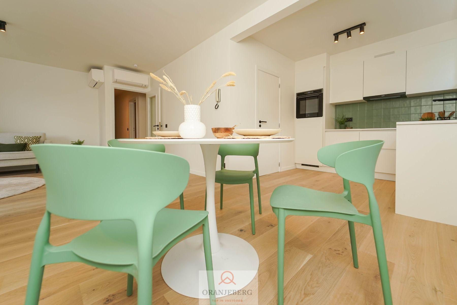 Gerenoveerd 2 slpk- appartement Sint-Amandsberg! foto 8