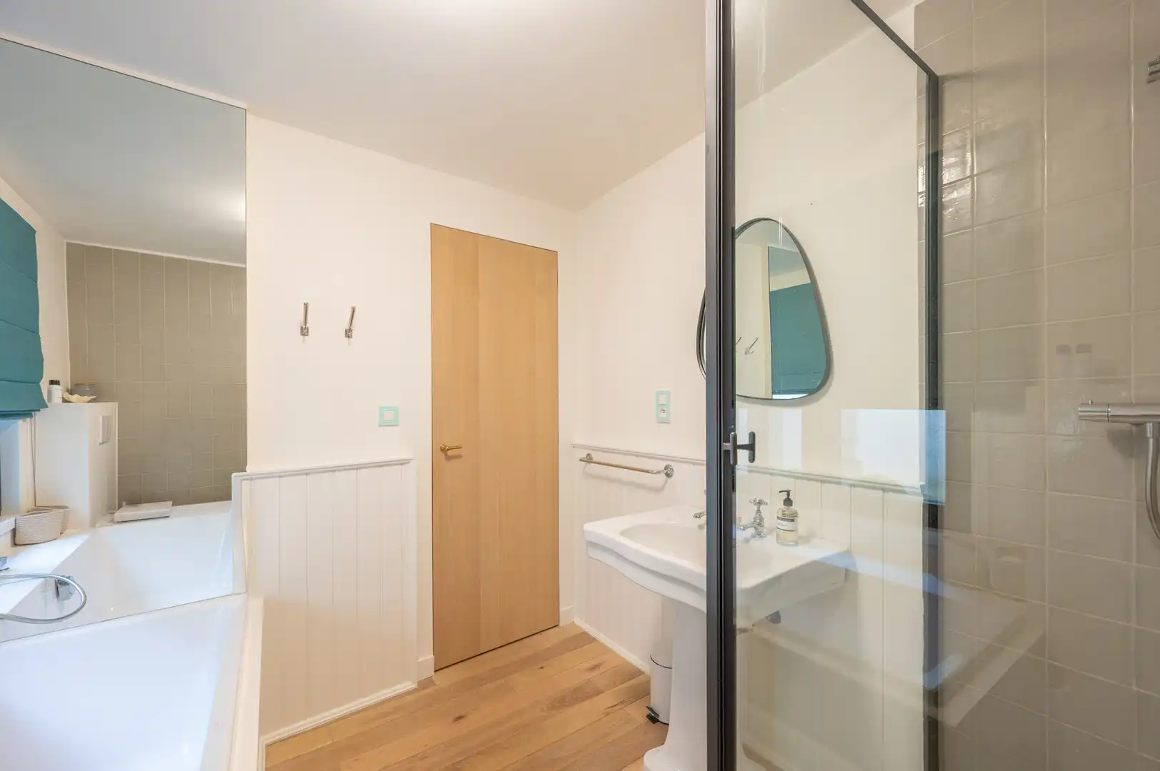 Charmante woning vlakbij het Dominicanenkerkje in het hart van Het Zoute. foto 21