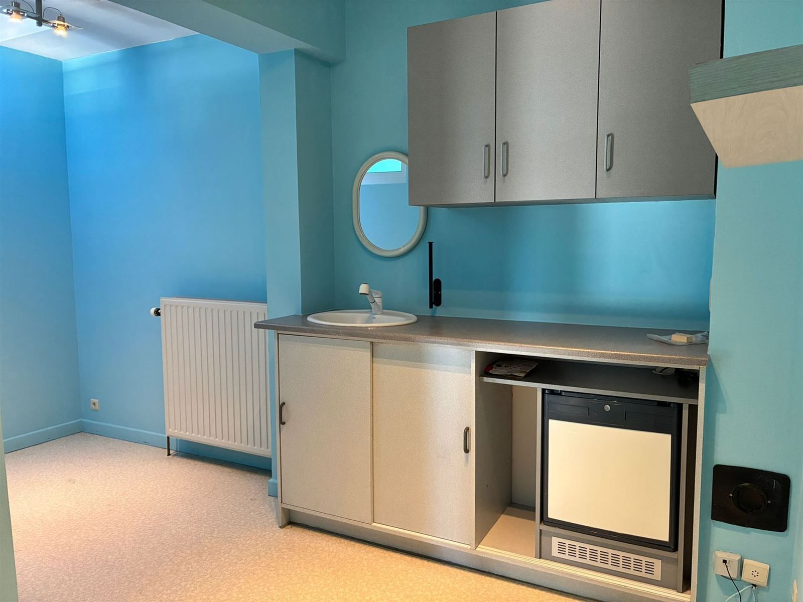 Handelspand centrum Lennik TE HUUR foto 8